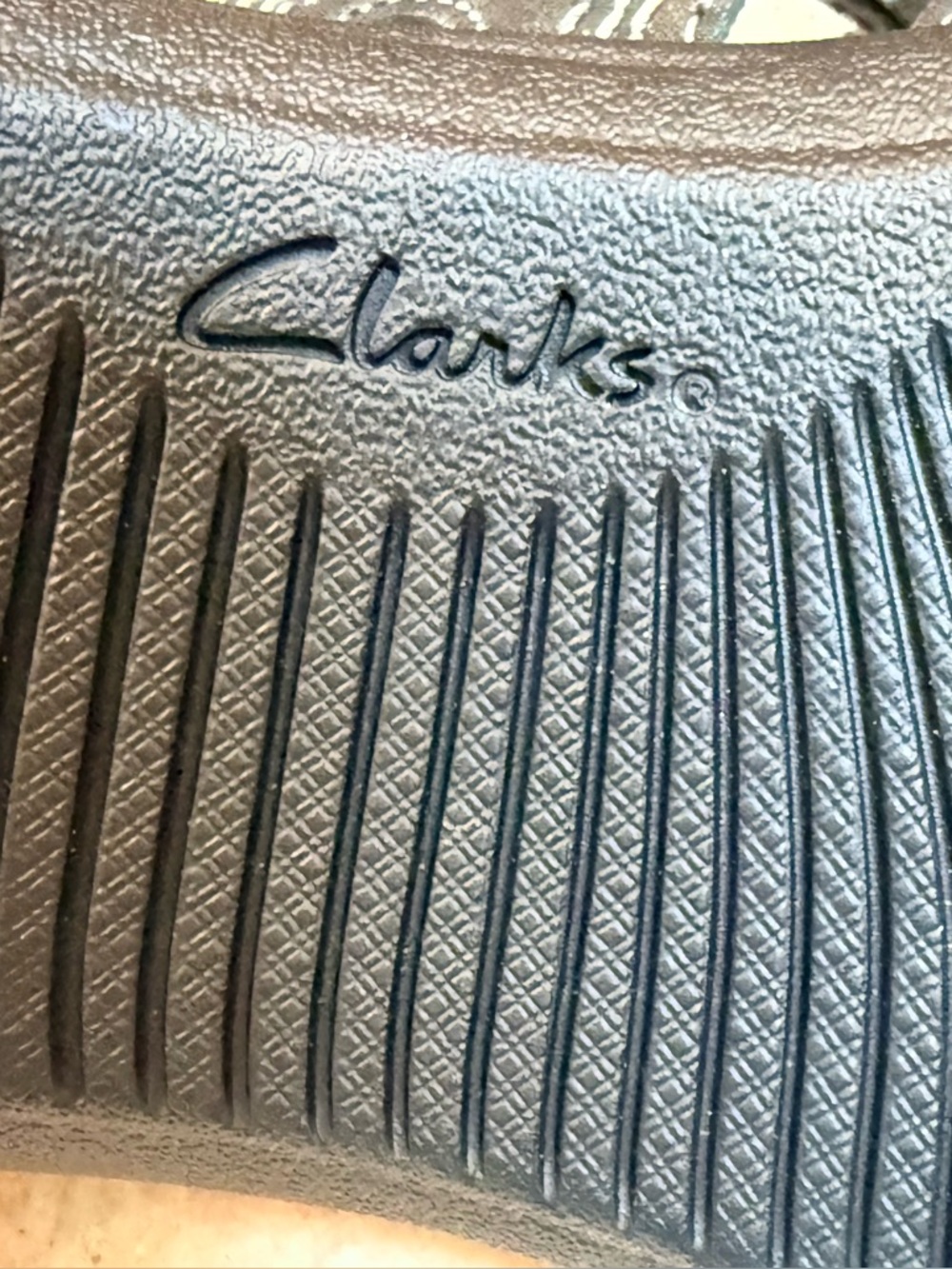 Clarks Leisa Collection Sandals  8 Leather Adjustable Velcro Comfort Slides - Picture 2 of 10